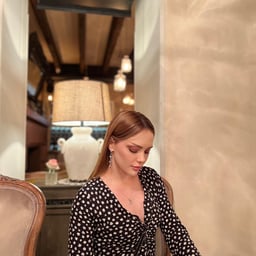 The pretty girl with beautiful breasts in kimono is masturbating in the open air. She is so horny that she really wants to have sex~