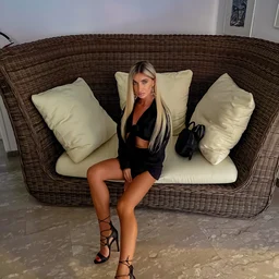 :Share the video of your girlfriend getting fucked with everyone Share the video of your girlfriend getting fucked with everyone