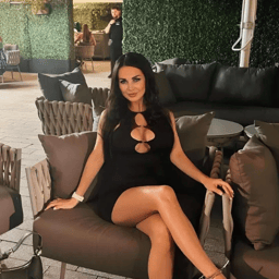 A video of a beautiful Hunan model and her boyfriend having passionate sex at home leaked!