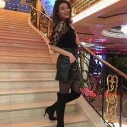 Open hidden services with the housekeeping girl..