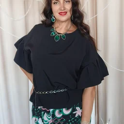 The follow-up to the latest masterpiece of 91.com’s Husband Telephone Series - The wife’s husband got angry and hung up the phone and called her ex-boyfriend. I then made a video with my little lover and we made it together, cumming inside the wife!