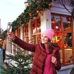 Sexy and sexy anchor Nana white tiger one-piece black stockings show of dirty talk