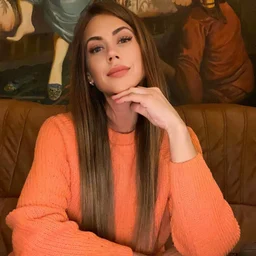 My brother’s slut girlfriend took the initiative to flirt with me!