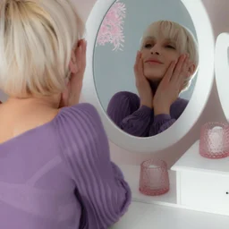 [Online] Sexy and beautiful Internet celebrity goddess Deer Girl danced ZW and then went to seduce her cousin who was sleeping on the sofa