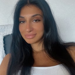 Yuri boldly knelt down, licked and had sex outdoors at midnight and then went home and fucked her pink pussy