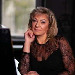 PRED771 When I took care of Mr. Tsumugi who had collapsed and sent him home...I couldn't stop getting an erection from her defenseless beautiful legs and beauty, and I creampied her over and over again until morning.