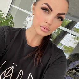 :White tiger pussy young woman (1) White tiger pussy young woman (1)