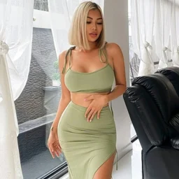 My ex-talent sex friend introduced me to a girl, so we went to the jacuzzi and had NTR.