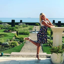 princessdolly [Office Temptation] Sexy female secretary with pert butt and big breasts dressed in violation of regulations and was violated by her boss and fucked hard in the office with exciting dialogue