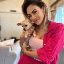 The cute girl secretly had sex with her tutor behind her mother’s back!