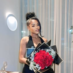 HBAD709 My niece who has grown into huge breasts with a G cup comes without a bra and puts her soft breasts in close contact with me