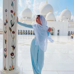 [Peach Video] Hunter and Prey-Fake Game and Real Incest between Brother and Sister