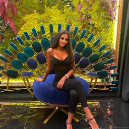 Being kept by a rich woman with a strong sexual desire ~ she was squeezed dry every time before she was willing to let her go