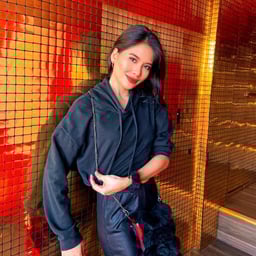 Ikebukuro maid massage parlor field verification! Taking advantage of the gasps from the underground plan coming from next door, I approached the indifferent massage girl who couldn't fuck and persuaded her to cum. Unknown actor NHDTC010