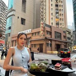 SUJI-202 Brother's room where his parents can't see his sister's creampie video 4 hours