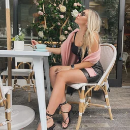 ATID365 A cruel story of job hunting for female college students, family restaurant edition, Yua Takanashi.