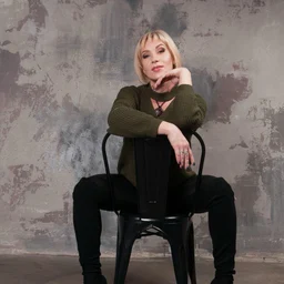 The school girl wearing glasses has a unique taste when fucked