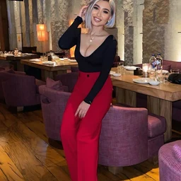 A beautiful woman whose pussy is licked. An elite public relations department office lady who wants to be licked all the way to the depths of her vagina and anus. Her open breasts are embarrassing!