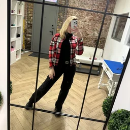 MUKD534 A beautiful girl with big breasts who is a double devil who provokes you without wearing panties by throwing her wet and stuffy panties after swimming. A life of voyeurism