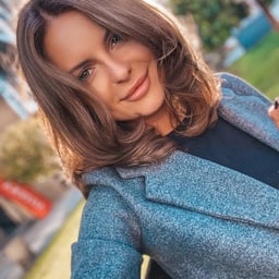 “Little devil mischievous girl’s Kabedon dirge”