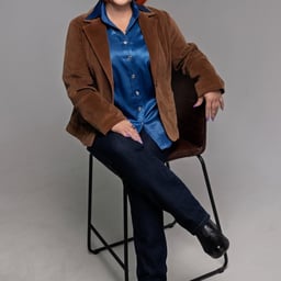 A compliant married woman with a pet sex friend. 01 Miyakosa