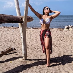 :Female international students serve the black man’s huge cock enthusiastically! Female international students serve the black man’s huge cock enthusiastically!