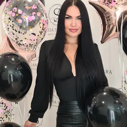 The god-level beautiful girl with a satisfaction level of 1 million uses G breasts to wrap the cock and takes a break to have sex. 24-year-old medical affairs