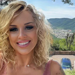 The beautiful teacher’s shiny black stockings and beautiful legs made me ejaculate multiple times!