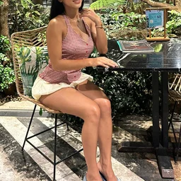 The two phoenixes burst into passion