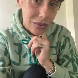 The best peripheral goddess, a charming and seductive beauty, her moans and panting are so melodious that people are intoxicated.